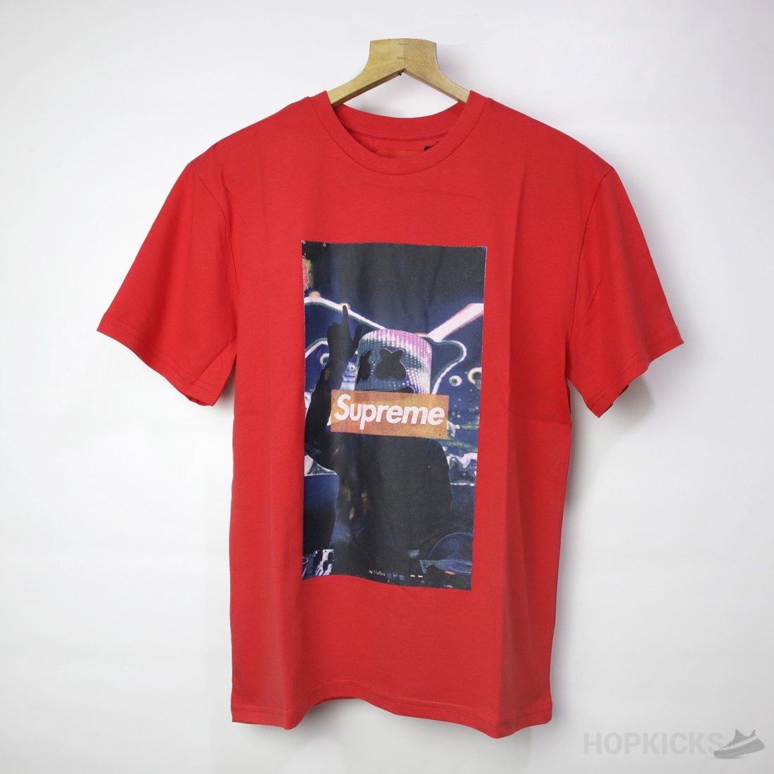 Supreme banner tee online